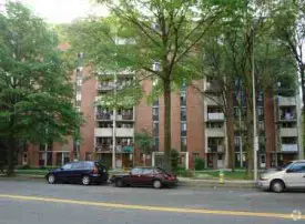 Lakeview Apartments                               